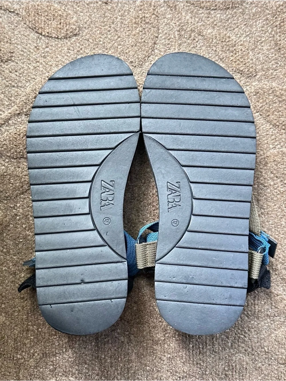 Men’s Zara Straps Sandals Size 9 - 42 Narrow.